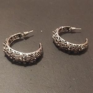 Floral hoop earrings